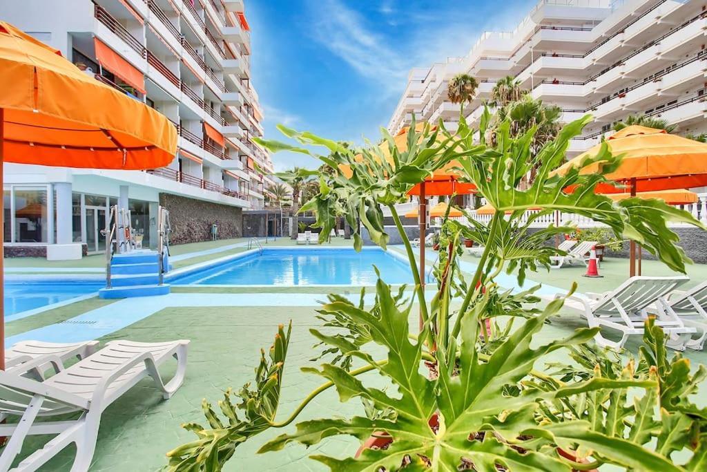 Alexander Apartment Playa De Las Americas Exterior photo